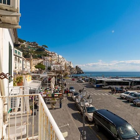 Lu Penniell Apartment Amalfi Luaran gambar