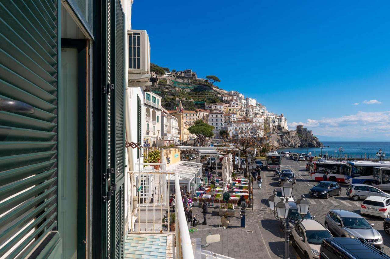 Lu Penniell Apartment Amalfi Luaran gambar